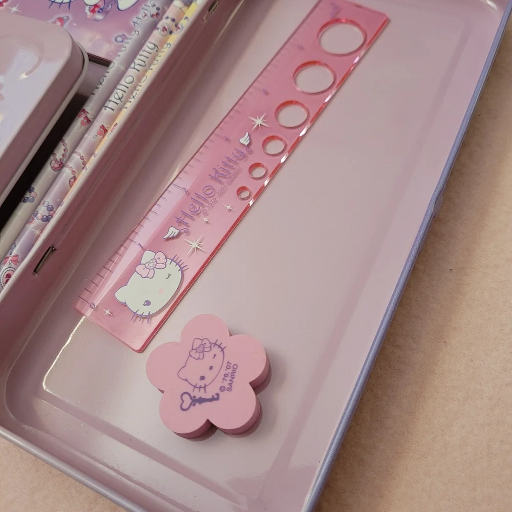 Helly Kitty Metal Pencil Case